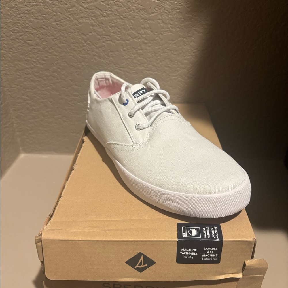 Sperry White Canvas Washable Sneakers (new big kids size 7)